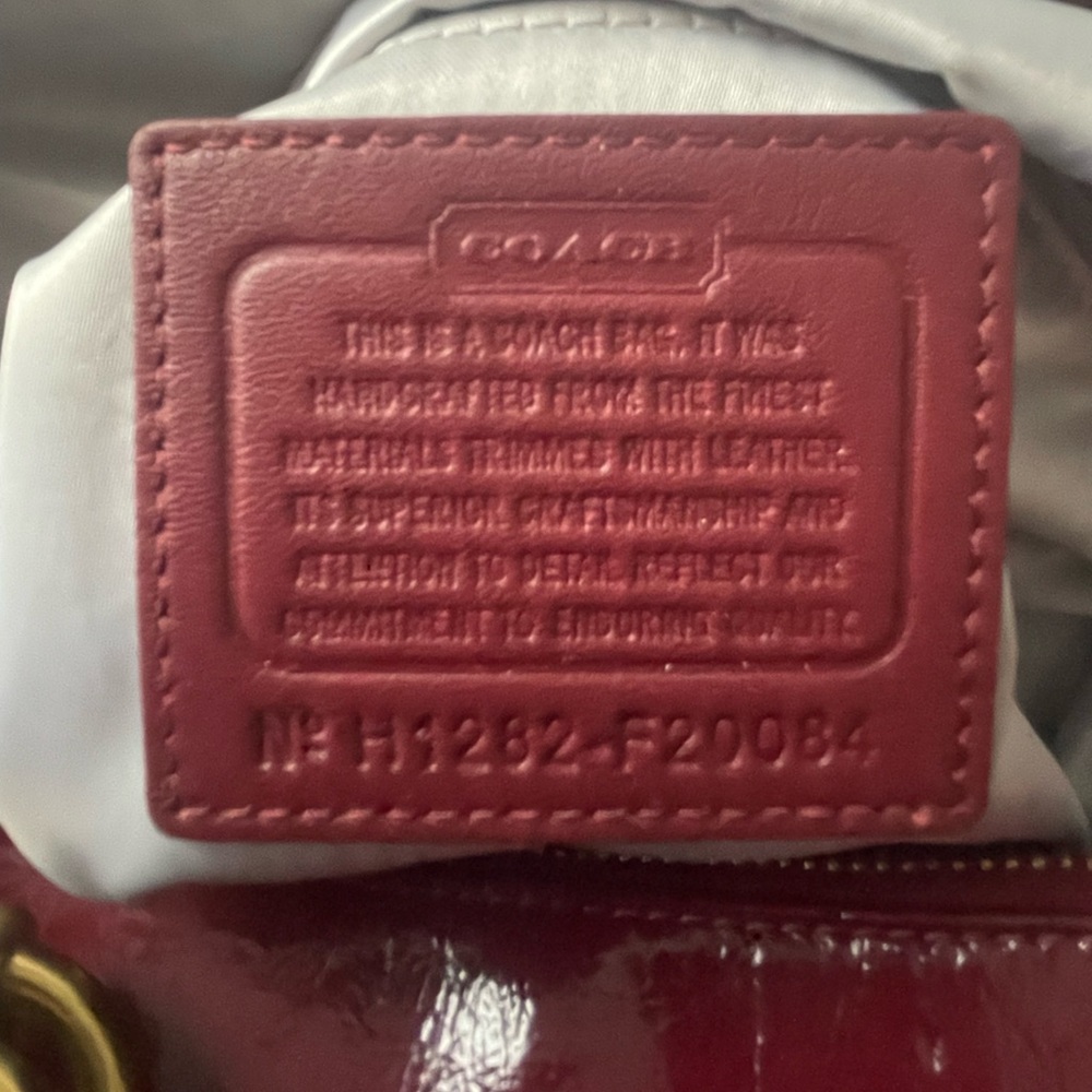 SOLD🍒 - Picture 7 of 7